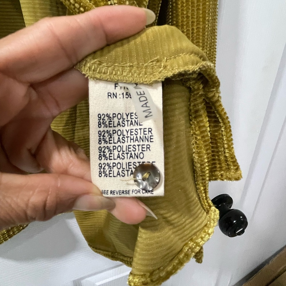 FRNCH Mustard Textured Blouse - Picture 6 of 8